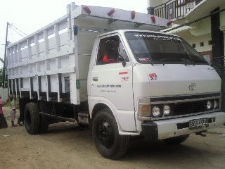 Sewa Truk Colt Diesel Double